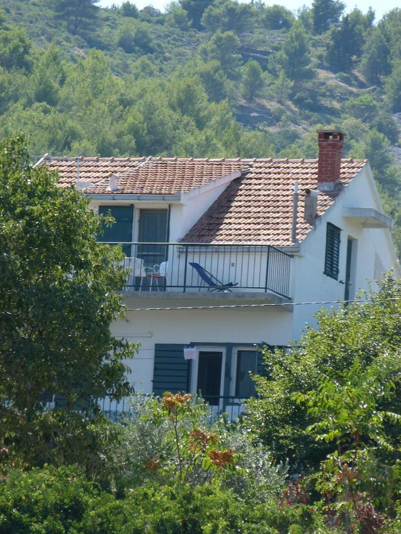 Seaview Holiday Apartments Slatine Exteriör bild